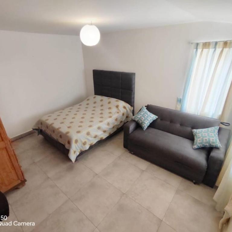 Casa independiente - Apartamento de 3 dormitorios - 4