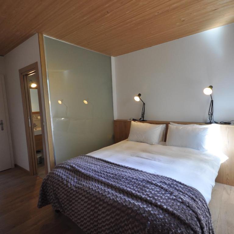La Ferme du Lignon - Chambre Double - Vue sur Jardin - 9