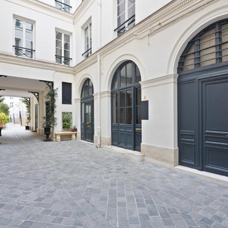 Place de la Concorde Luxurious Apartment 2BR-6P Free Netflix - Appartement 2 Chambres - 24