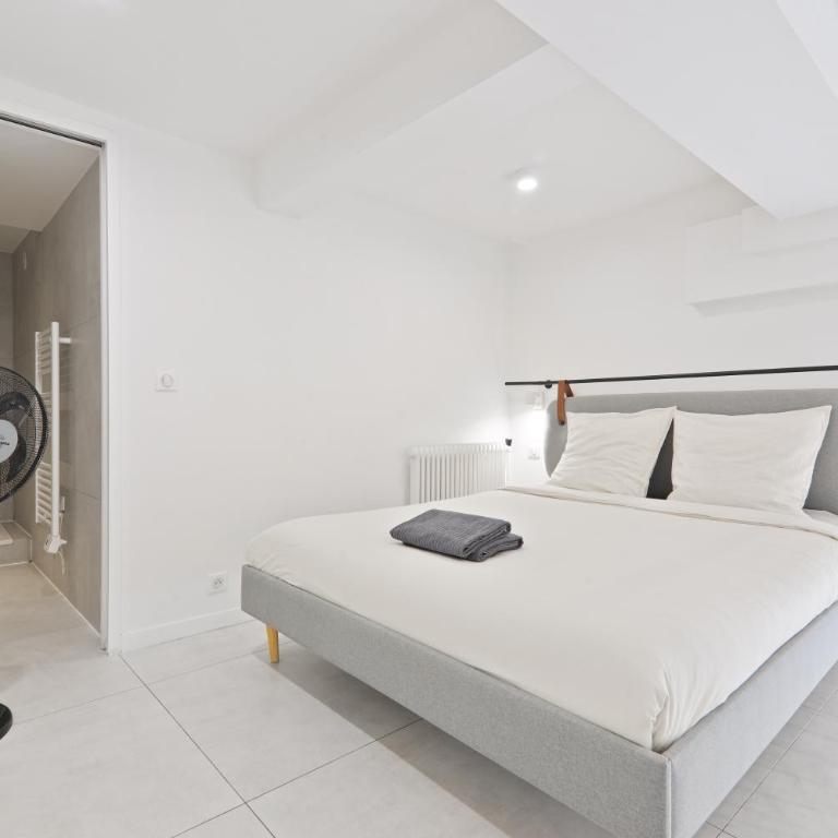 Studio Apartment Near Eiffel Tower with NetFlix - Estudio Deluxe con cama grande - 11