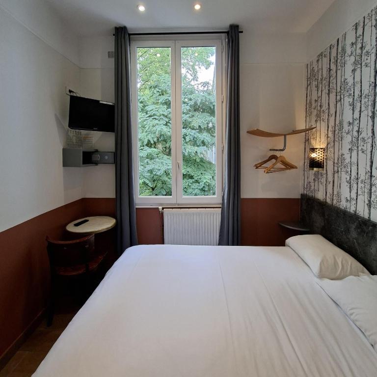 Caulaincourt Montmartre by Hiphophostels - Chambre Double avec Salle de Bains Commune - 4
