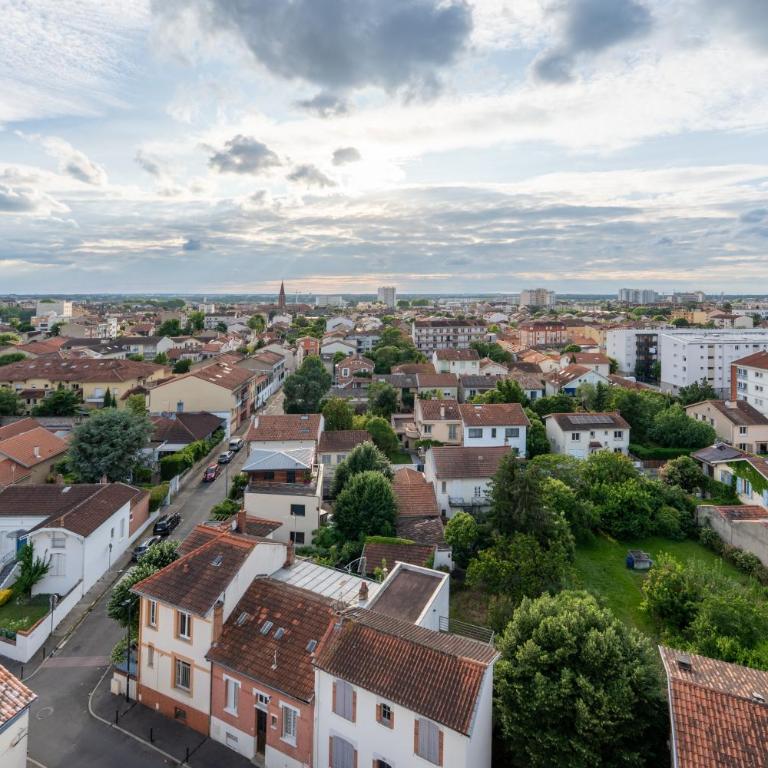 Toulouse Appartment 3 bedrooms balcony panoramic view - 10 min Train station & Metro - Apartment mit 3 Schlafzimmern - 2