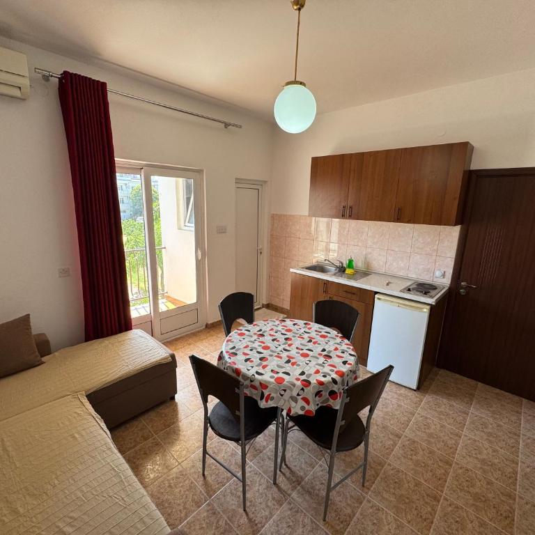Apartments Marniković - One-Bedroom Apartment with Balcony - 27
