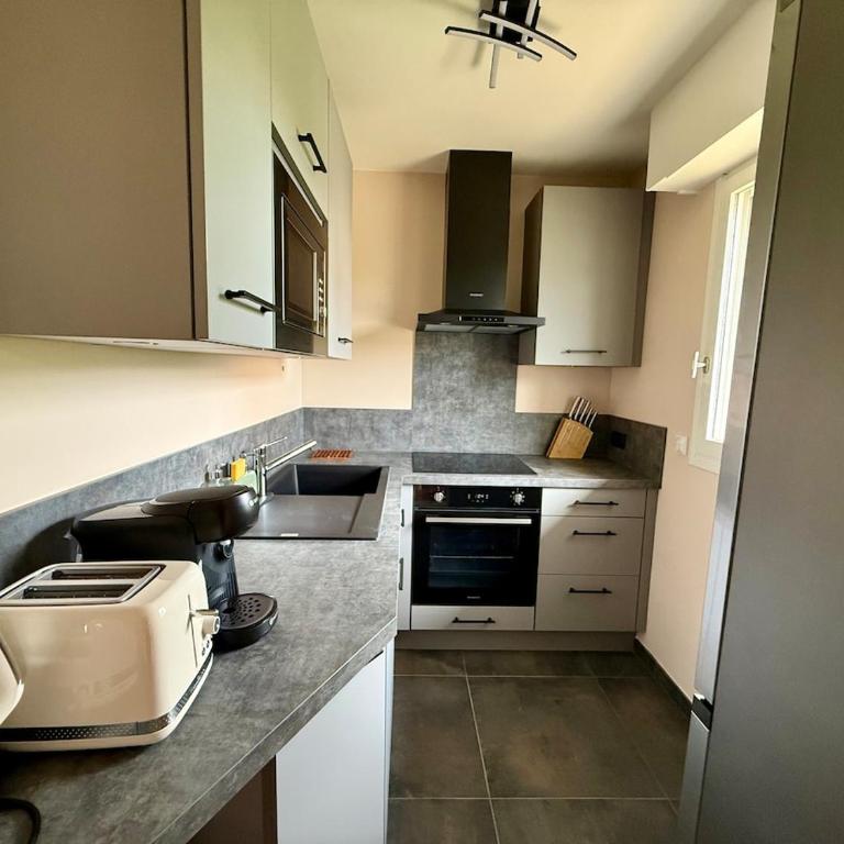 Le Prisme - Two-Bedroom Apartment - 3