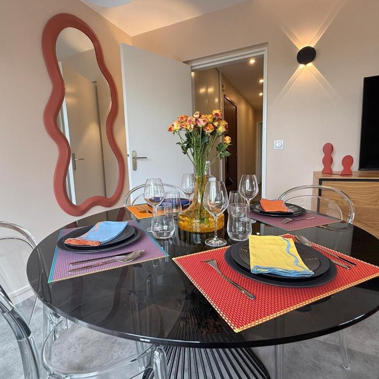 Le Prisme - Two-Bedroom Apartment - 4