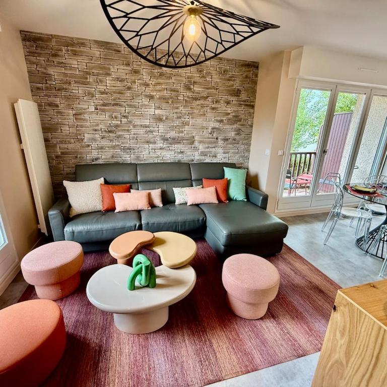 Le Prisme - Two-Bedroom Apartment - 6