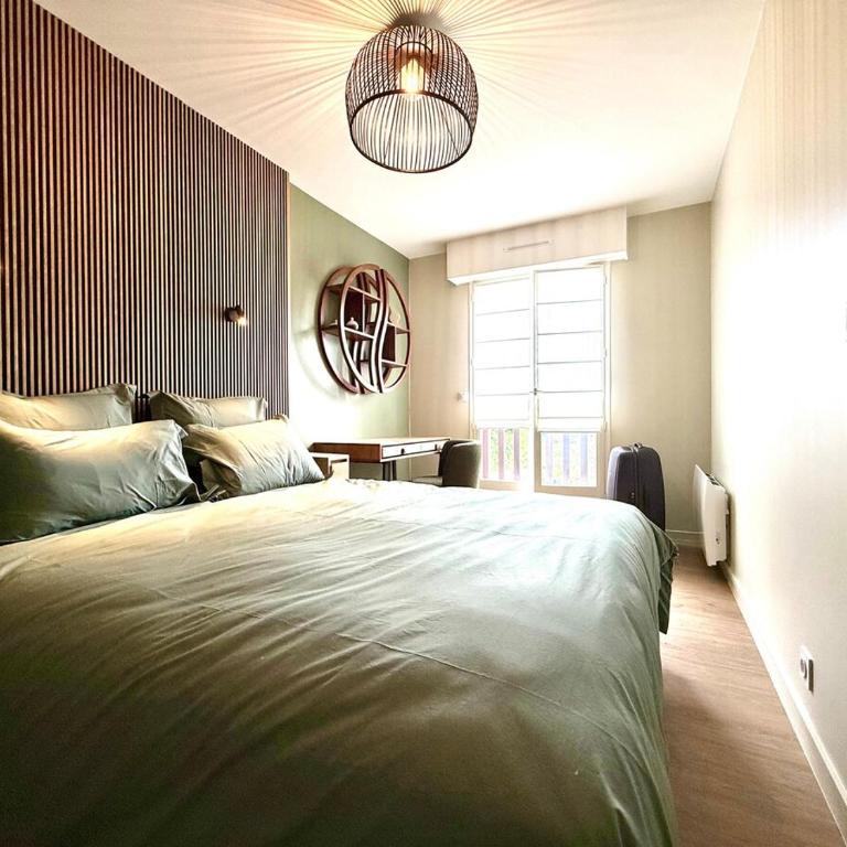 Le Prisme - Two-Bedroom Apartment - 32