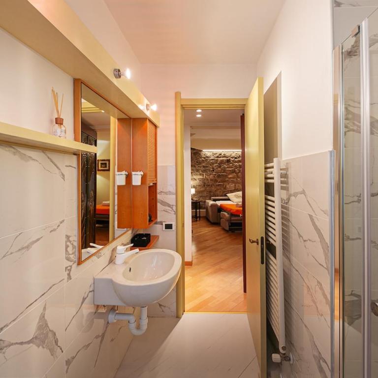 Borgo 19 - Centro Como - Appartamento con 1 Camera da Letto - 17