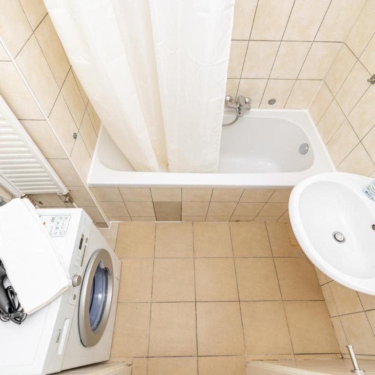 Großzügiges Apartment nahe Altstadt mit Balkon - Apartment mit 3 Schlafzimmern und Balkon - 18