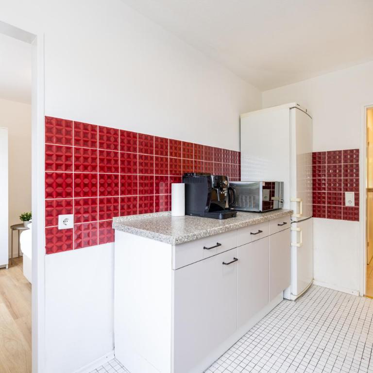 Großzügiges Apartment nahe Altstadt mit Balkon - Apartment mit 3 Schlafzimmern und Balkon - 24