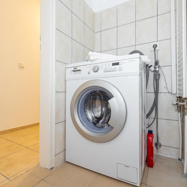Großzügiges Apartment nahe Altstadt mit Balkon - Apartment mit 3 Schlafzimmern und Balkon - 27