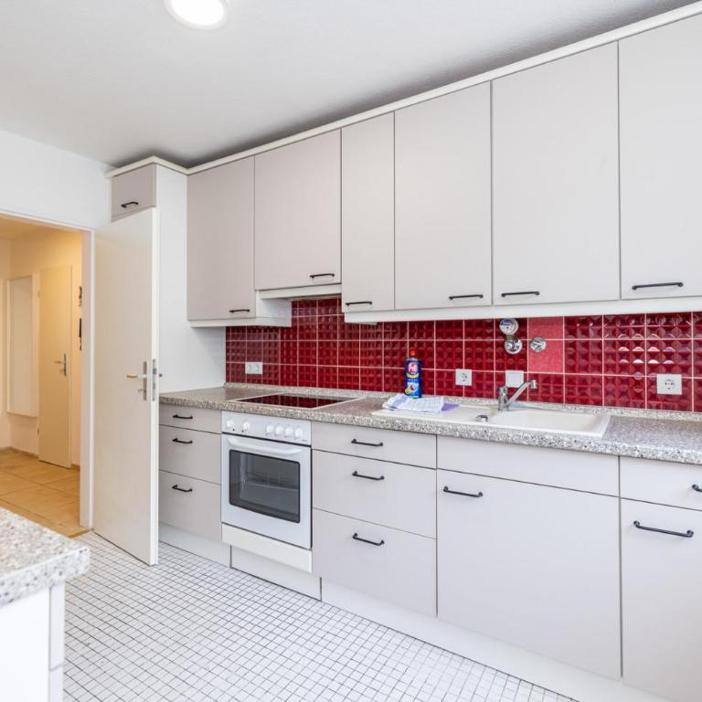 Großzügiges Apartment nahe Altstadt mit Balkon - Apartment mit 3 Schlafzimmern und Balkon - 36
