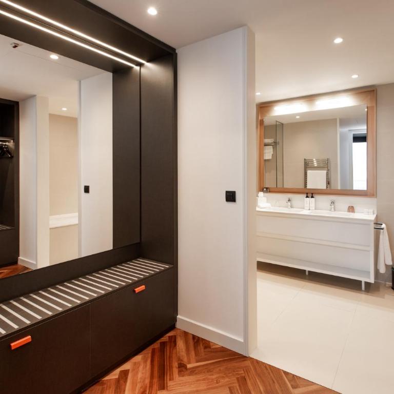 Crowne Plaza Podgorica by IHG - Diplomatic King Suite - 5