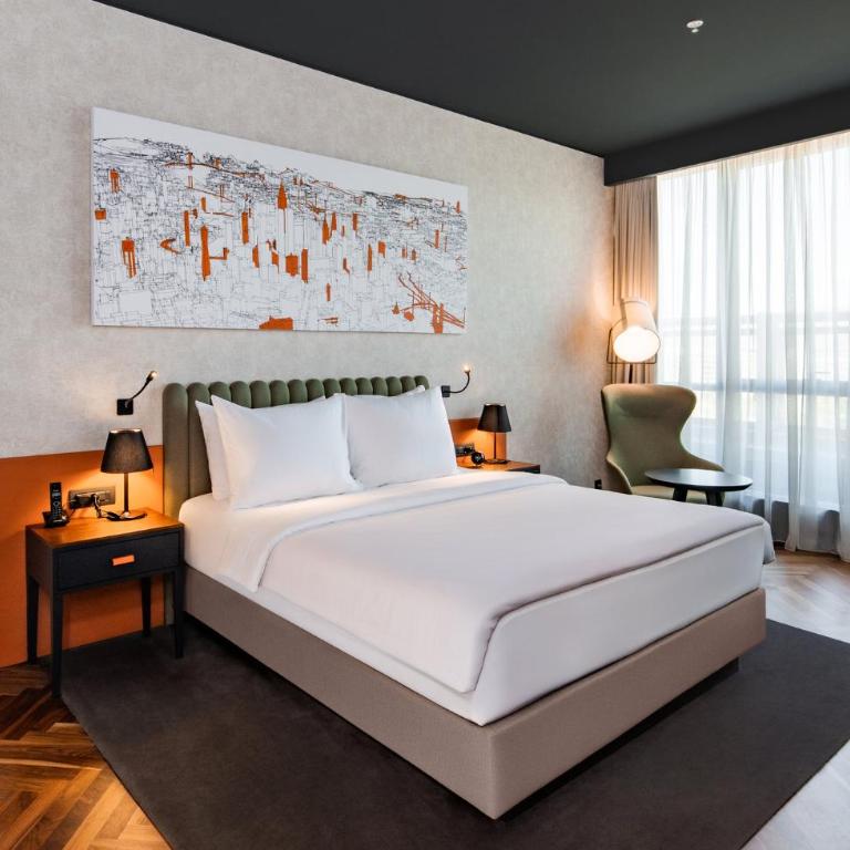 Crowne Plaza Podgorica by IHG - Diplomatic King Suite - 2