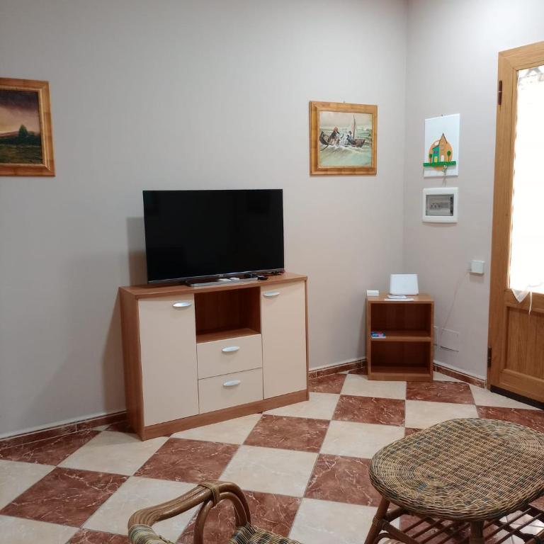 Franci Zisa House - Two-Bedroom Apartment - 3