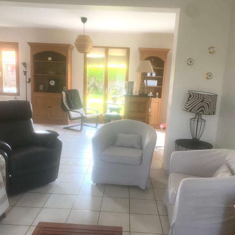 Maison avec jardin et parking privé 8 pers - Maison 4 Chambres - 4
