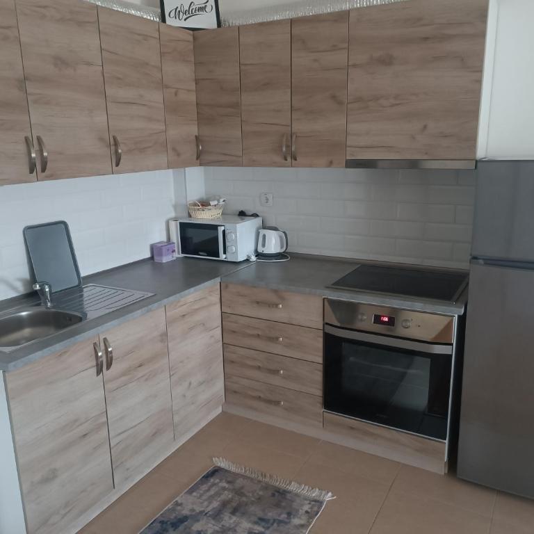 LIMA - One-Bedroom Apartment - Non-Smoking - 4