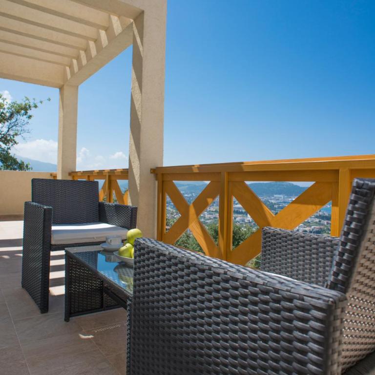 Berg Apartments - One-Bedroom Apartment with Terrace and Sea View - 15