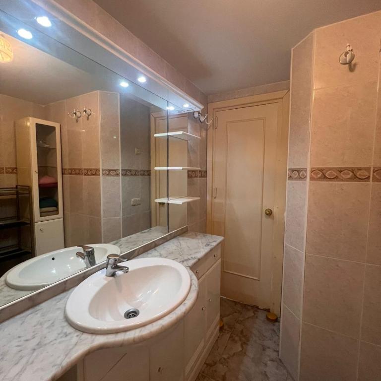 NT Sunny Benalbeach Escape Pools and Beach - Apartamento de 1 dormitorio - 3