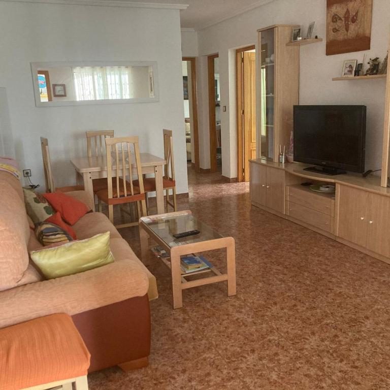 CASA FAMILIAR 3 HABITACIONES GRAN ALACANT alicante - Three-Bedroom House - 11