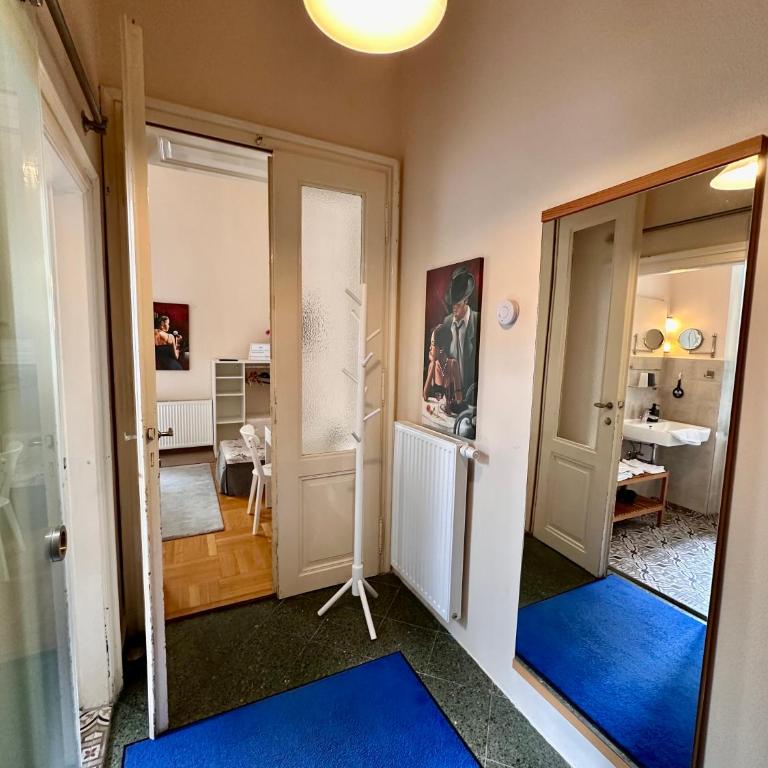 Kristall, Doppelzimmer mit Balkon in Toplage, Zentrum - Doppelzimmer mit Balkon - 2