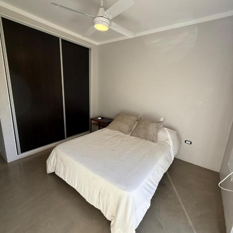Quinta de tres habitaciones en Gualeguaychú - Casa de 3 dormitorios - 36