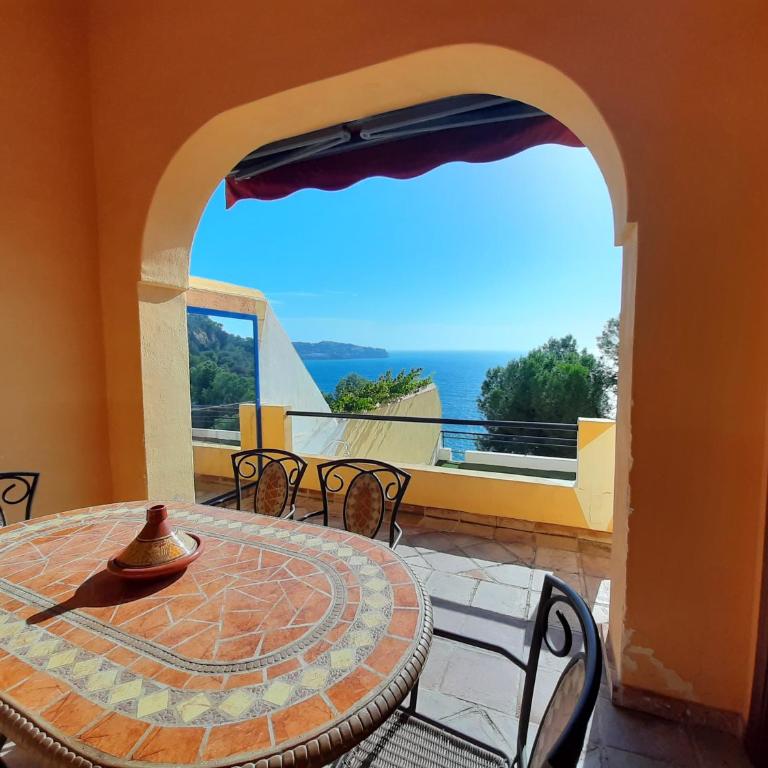 Casa Calaiza - Three-Bedroom House - 17