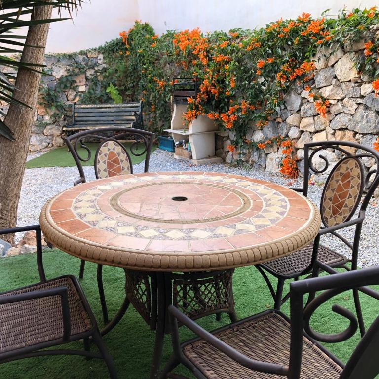 Casa Calaiza - Three-Bedroom House - 27