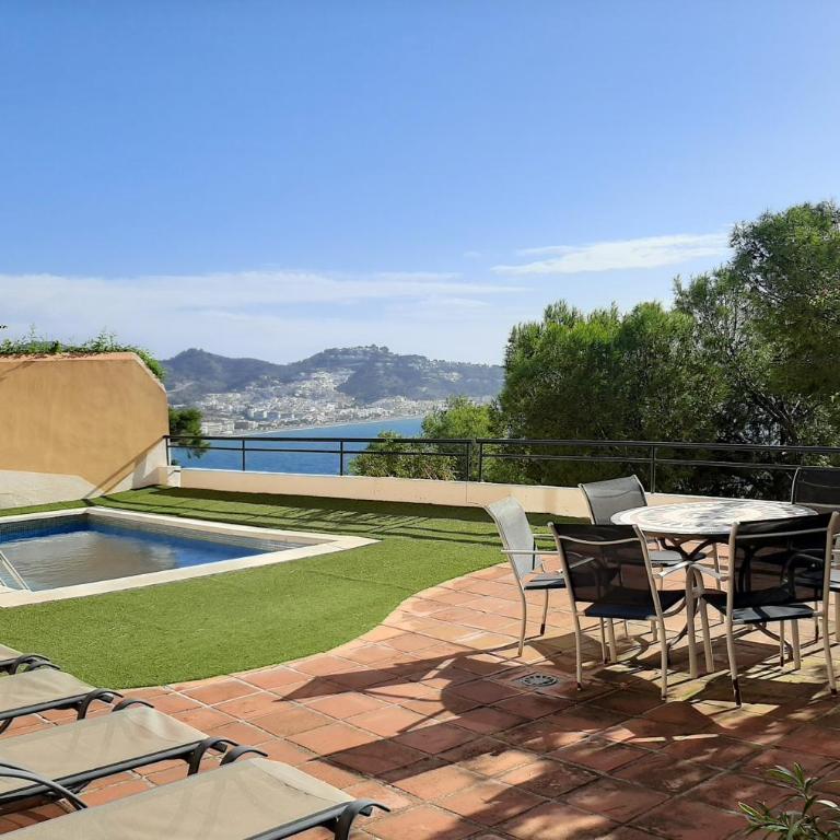 Casa Calaiza - Three-Bedroom House - 30