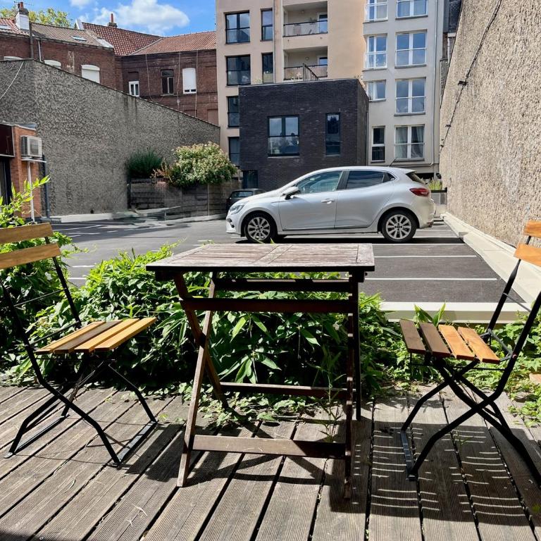 Large Quiet House, in the city center - Maison de Vacances - 23