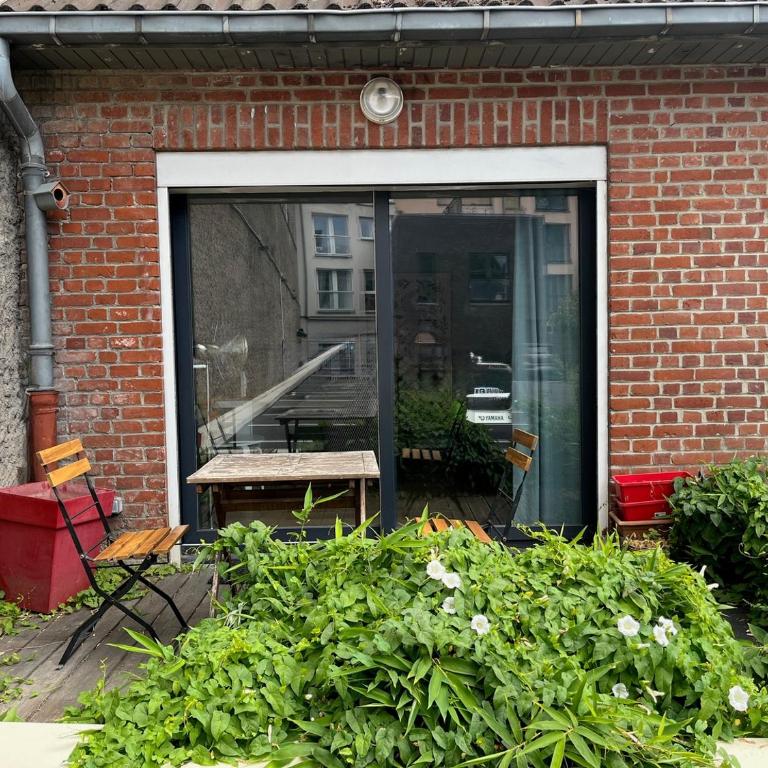 Large Quiet House, in the city center - Maison de Vacances - 25
