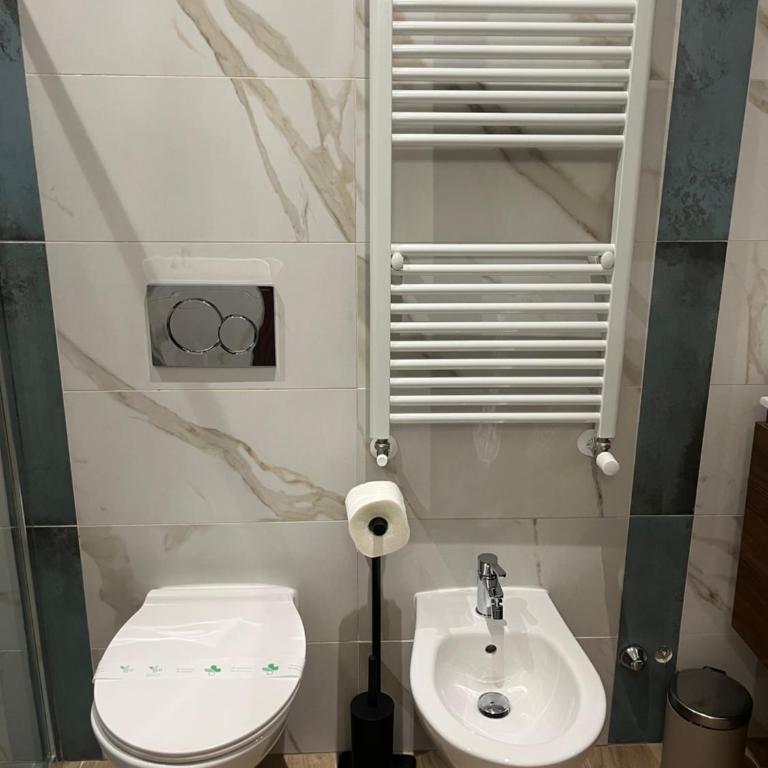 Central Fimabechi - Double or Twin Room - 19