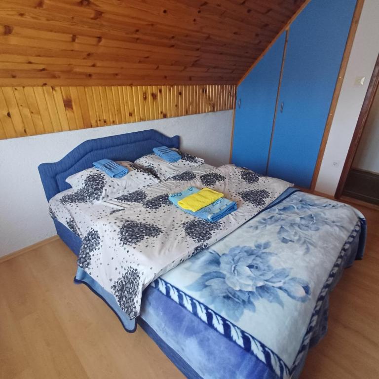 Apartment Helena - Four-Bedroom House - 6