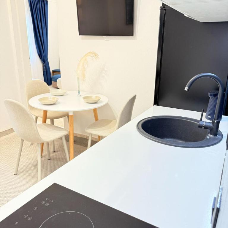 Aurora Apartment - Two-Bedroom Apartment - 2