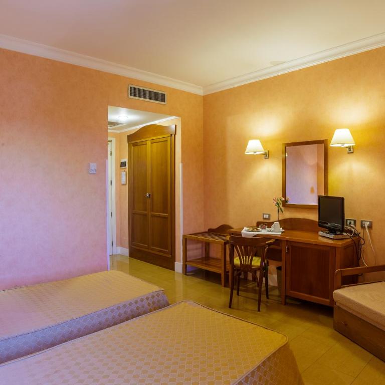 Hotel Conchiglia d'Oro - Economy Dreibettzimmer - 4