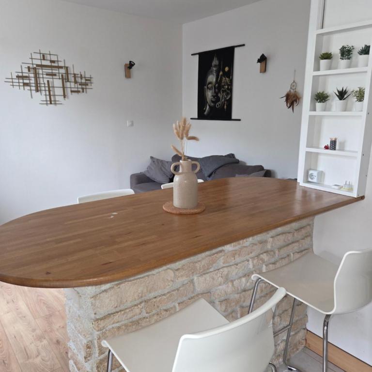 Appart T2 avec cour - Appartement 1 Chambre avec Terrasse - 2