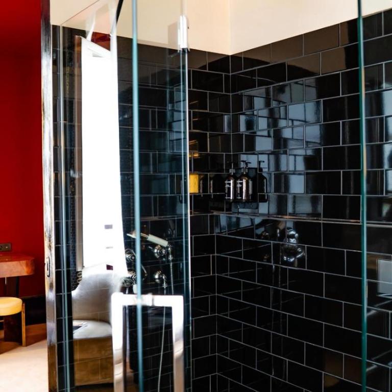 Hôtel Saint-Marc - Chambre Exécutive - Accès à Piscine et Hammam sur Réservation - 6