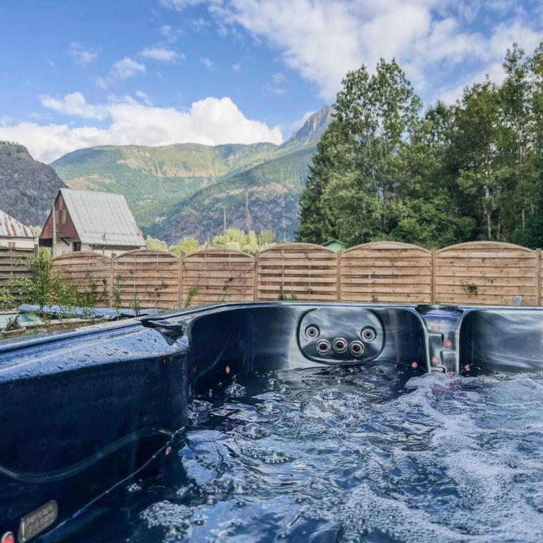L'étoile des Glaciers - Jacuzzi - Piscine - Hammam - ALPES HUEZ - Chalet Supérieur - 20