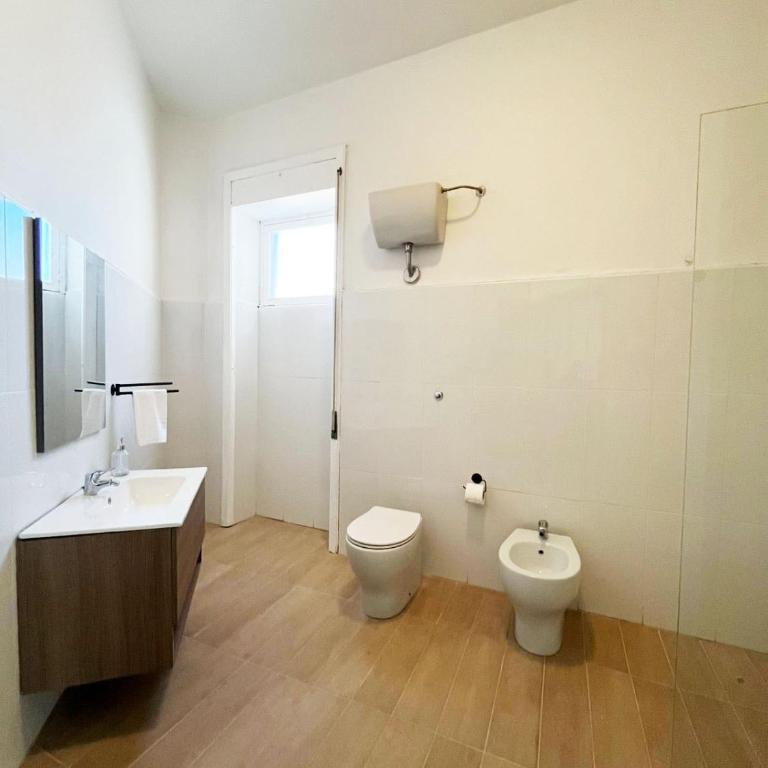 Nardo Beach Apartment 3 bedrooms - for large group acommodation - Beach and Culture nearby - Three-Bedroom Apartment - 4