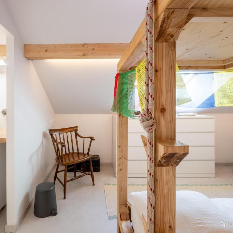 Maison Outhera - Chambre d'hôtes - Chambre Triple avec Salle de Bains Privative - 4