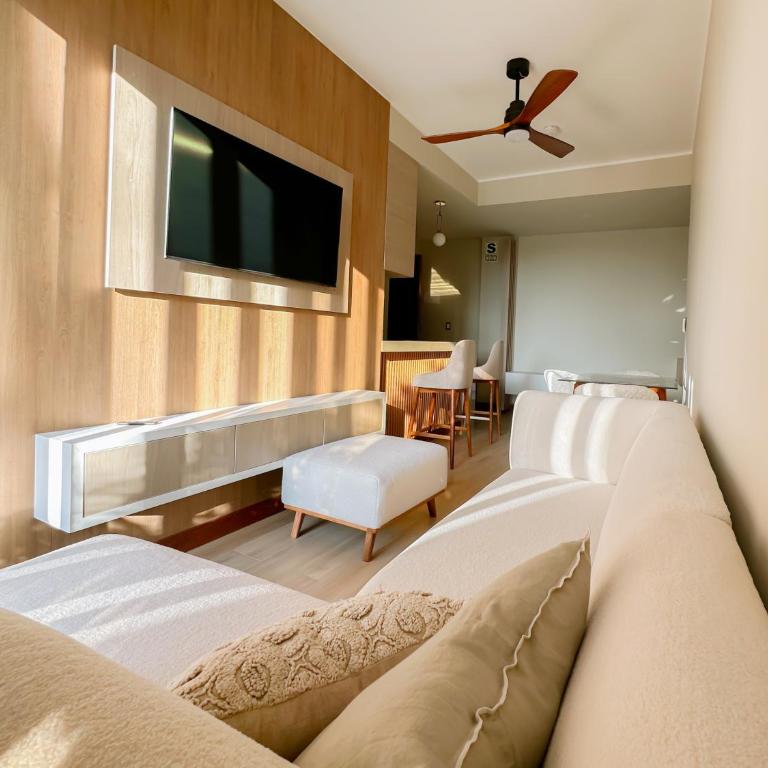 Alma Residence - Family Two-Bedroom Apartment with View - 2