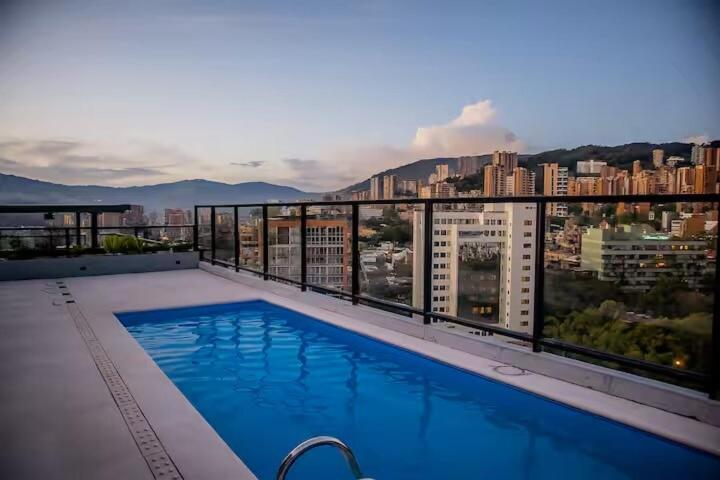 Luxury Poblado Apt Patio Bonito Brand New! Modern - Two-Bedroom Apartment with Balcony - 14