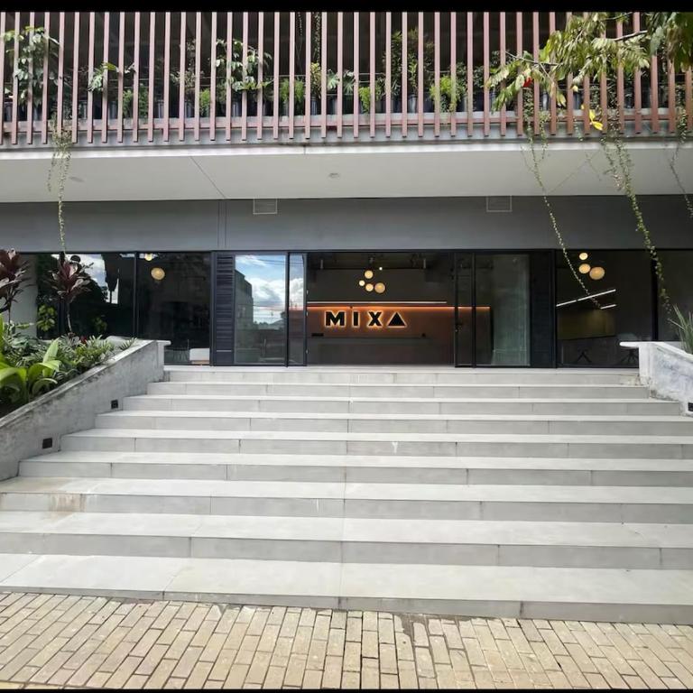 Luxury Poblado Apt Patio Bonito Brand New! Modern - Two-Bedroom Apartment with Balcony - 24