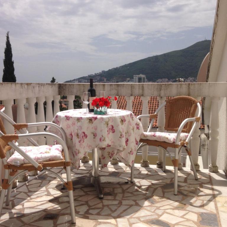 Apartments Mara - Dvokrevetna Soba sa Bračnim Krevetom i Terasom - 16