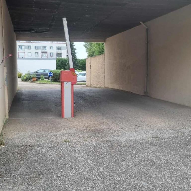 Appartement T5 rénové centre ville - Apartment mit 3 Schlafzimmern - 23