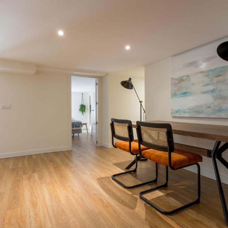 Modern and wide- 3Bd 25 Bth- Plaza Castilla - Three-Bedroom Apartment - 8