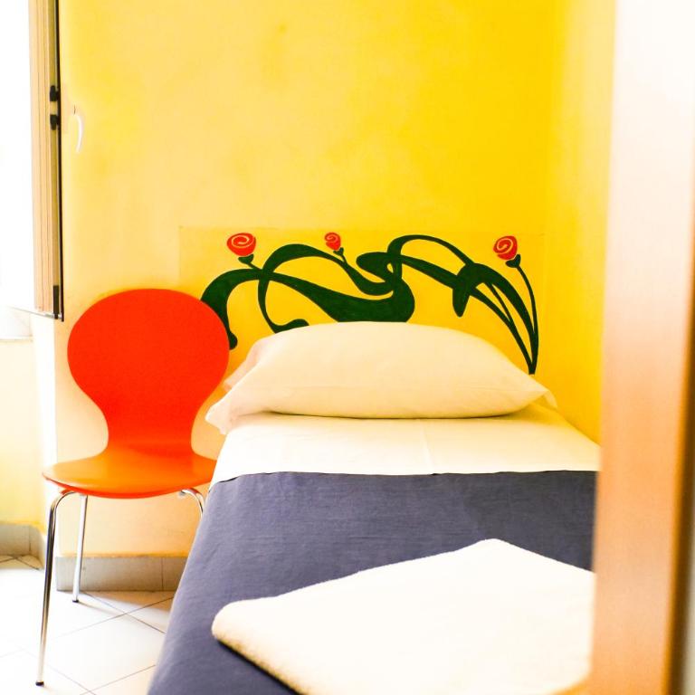 AlbergoTeatro - Camera Tripla - 9