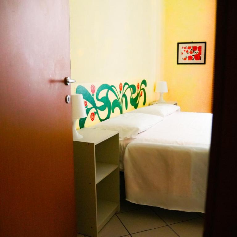 AlbergoTeatro - Camera Tripla - 11