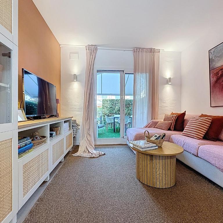 La Bella Lola Estartit Rental - Three-Bedroom House - 7