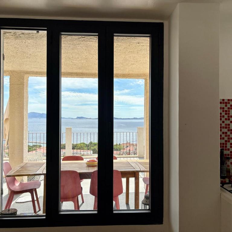 Superbe terrasse avec vue panoramique sur la mer - Appartement - Vue sur Mer - 25